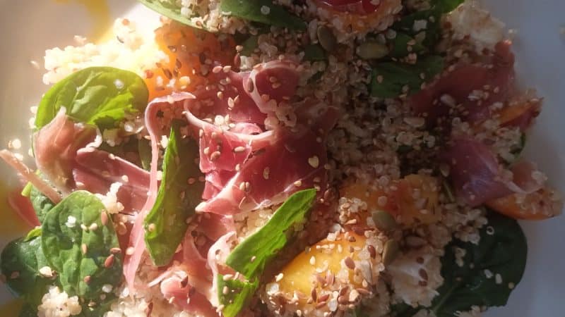 salade composée avec du jambon