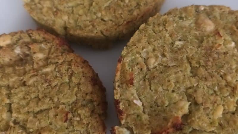 galettes de brocolis et de pois chiches