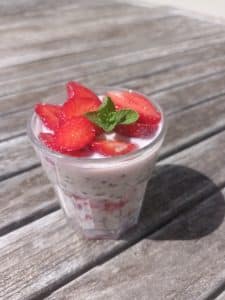 Lire la suite à propos de l’article Overnight pudding aux fraises