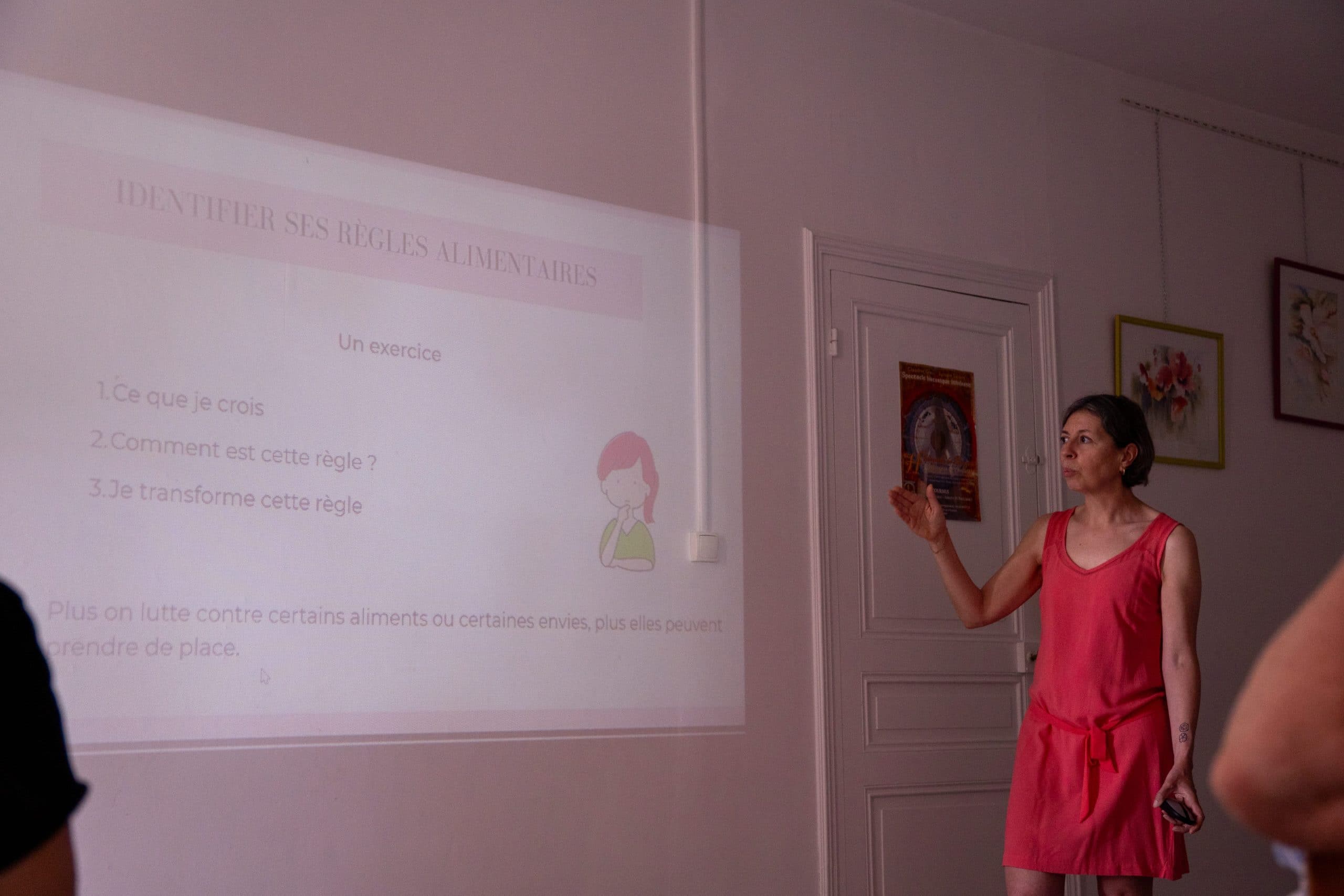 Laure Gangloff présentant un atelier