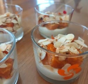 Lire la suite à propos de l’article Verrines d&rsquo;abricots rôtis