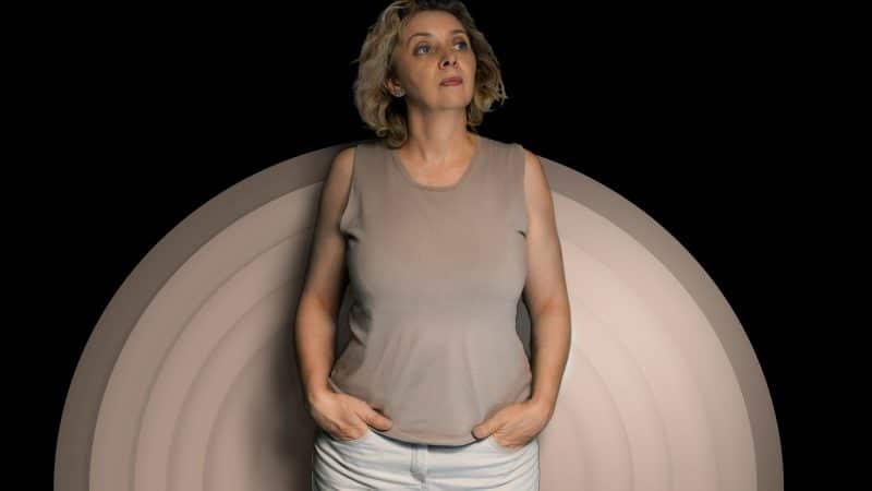 femme d'une quarantaine d'années